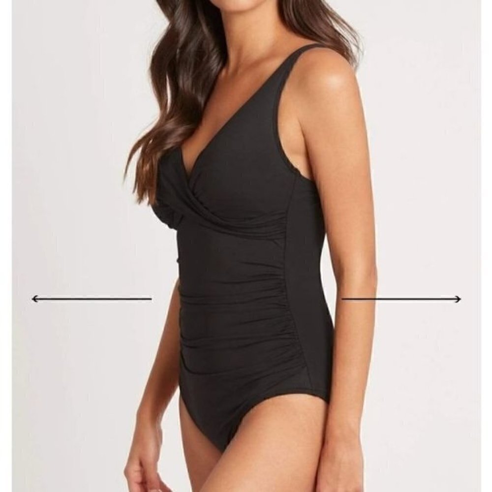 Sealevel Essentials Cross Front Multifit One Piece Black 6 NWOT - Picture 2 of 13